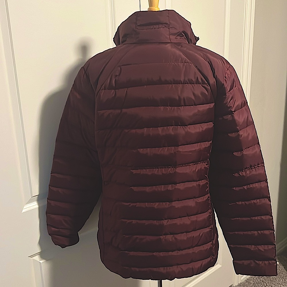 Women’s burgundy Spyder, puffer jacket. Size XL. - Picture 5 of 7